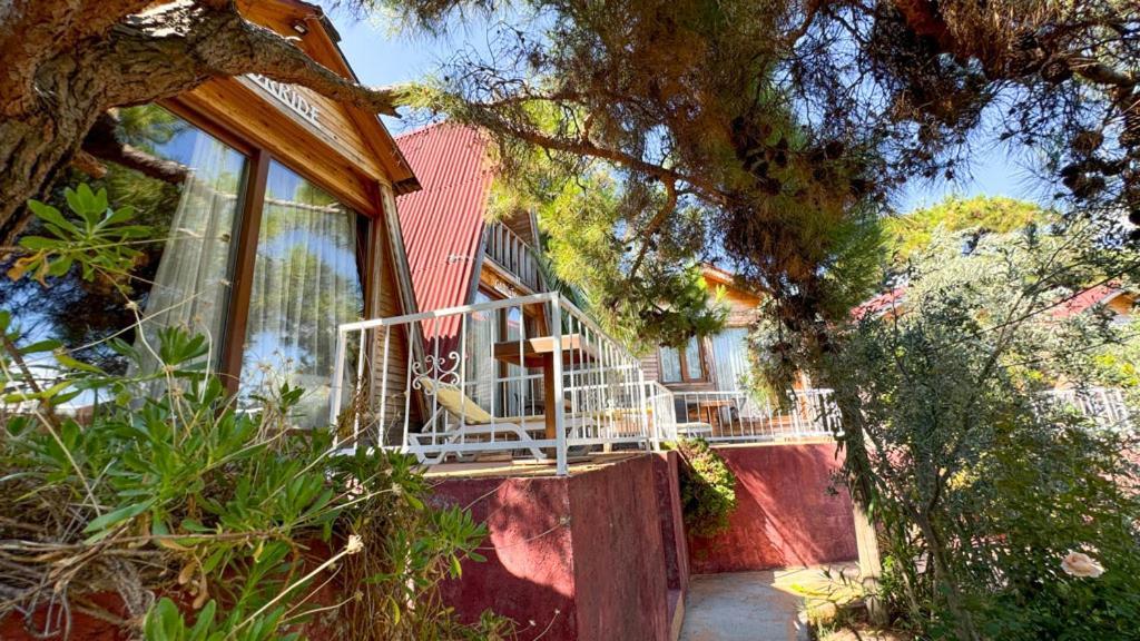 Gaia Bungalow Bed & Breakfast Ayvalik Luaran gambar