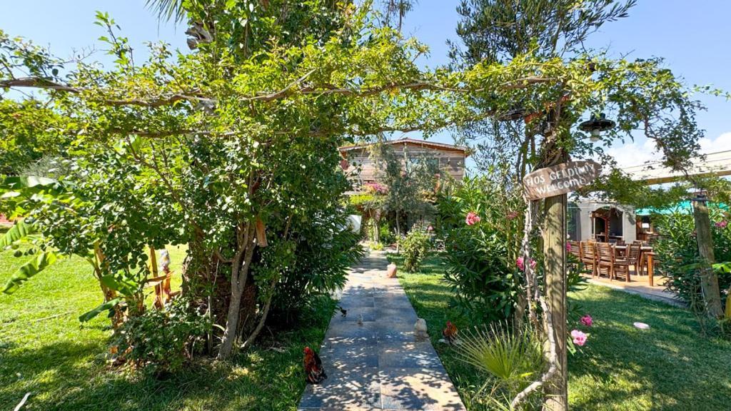 Gaia Bungalow Bed & Breakfast Ayvalik Luaran gambar